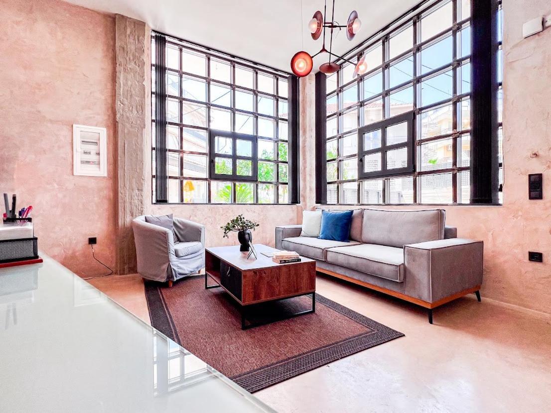 Mini Loft Apartment カラマタ エクステリア 写真