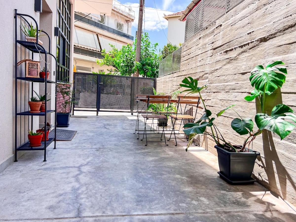 Mini Loft Apartment カラマタ エクステリア 写真