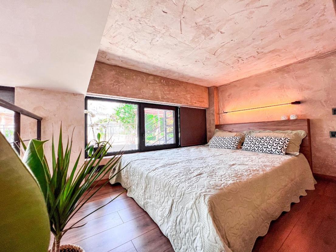 Mini Loft Apartment カラマタ エクステリア 写真