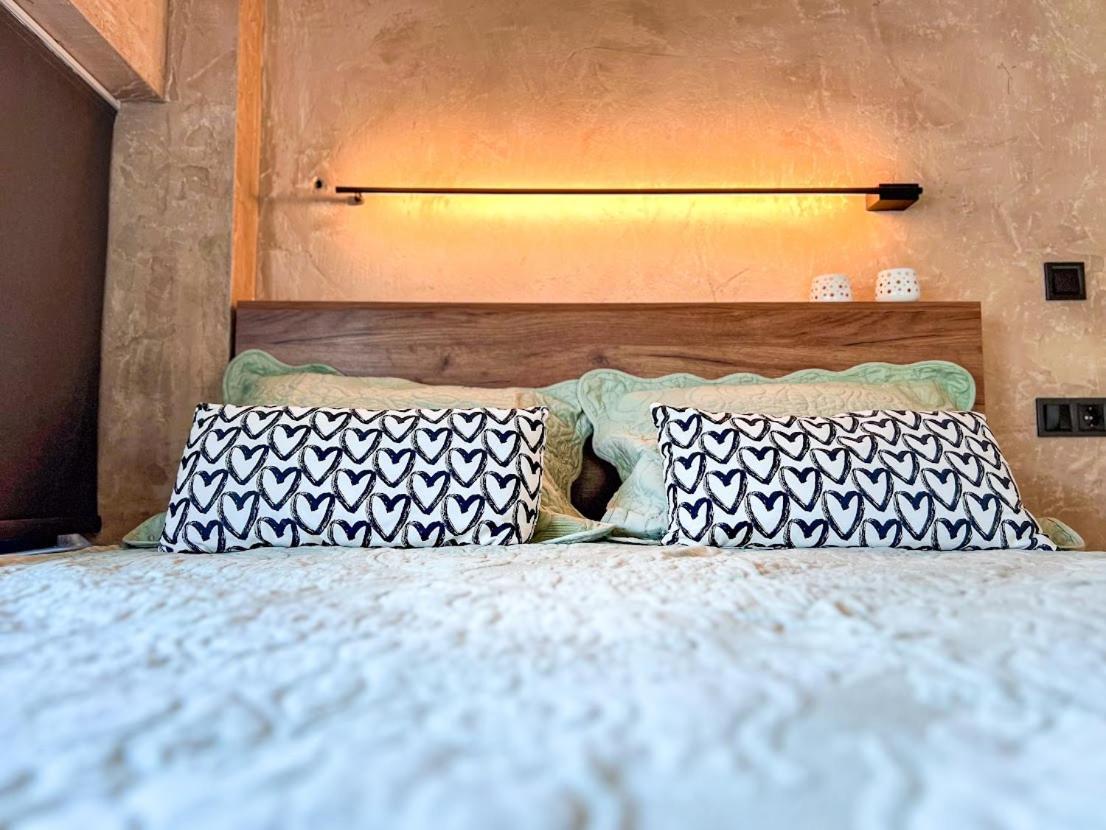 Mini Loft Apartment カラマタ エクステリア 写真