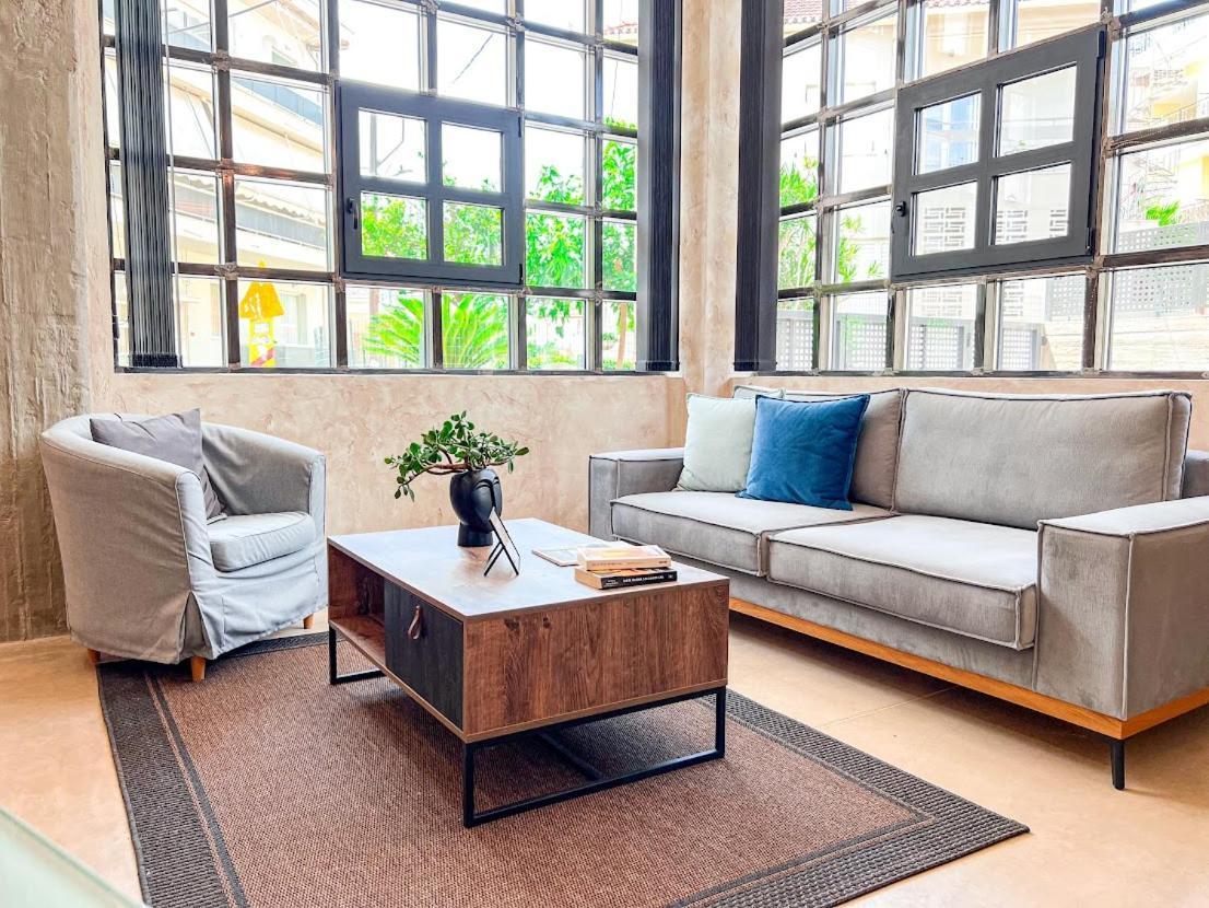 Mini Loft Apartment カラマタ エクステリア 写真