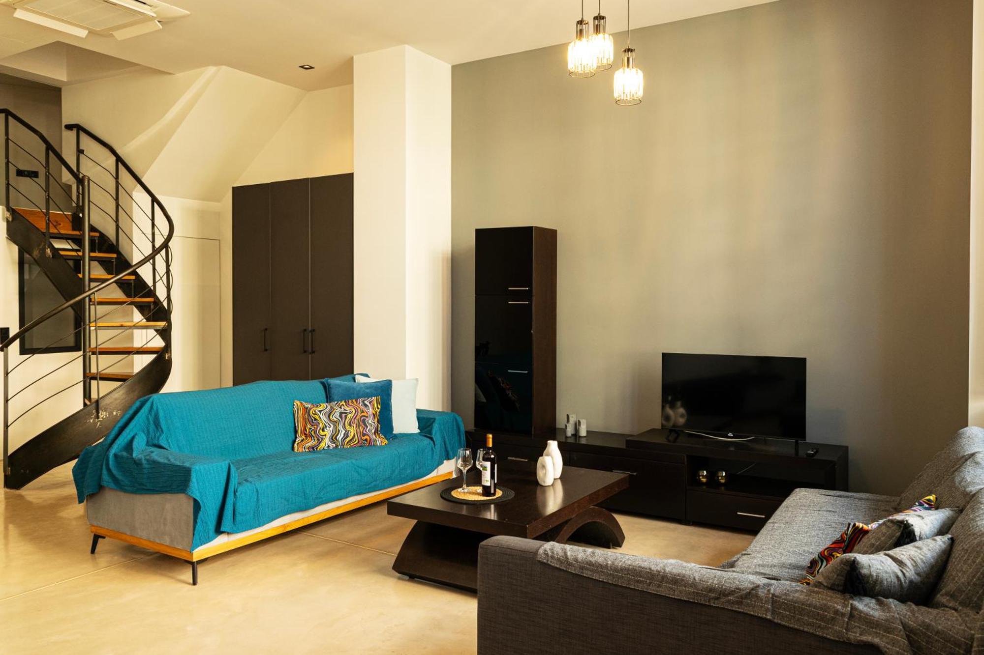 Mini Loft Apartment カラマタ エクステリア 写真